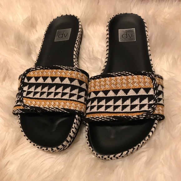 DV by Dolce Vita Shoes - Excellent Condition DV Textile Slides Size 11